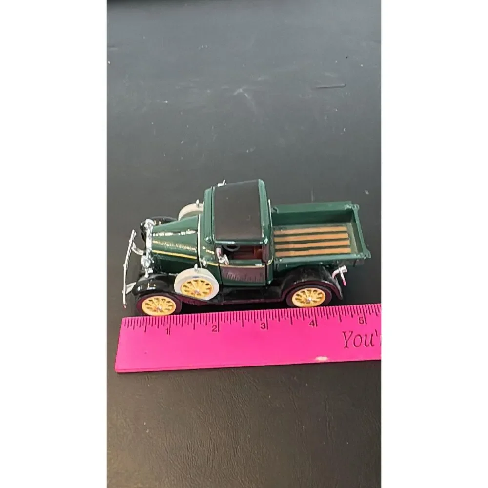 National Motor Museum  1931 Ford Model A Pickup Truck Green  Diecast Model